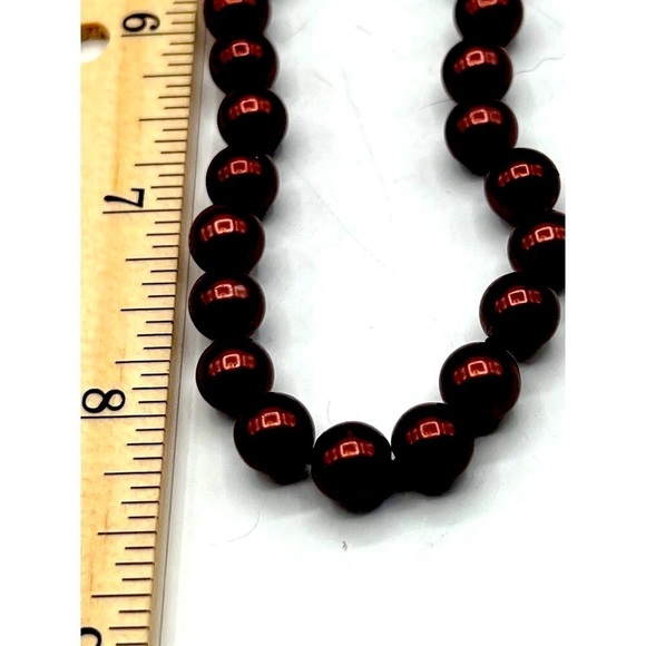 Vintage Burgundy Faux Pearl Glass Bead Necklace - Picture 6 of 7